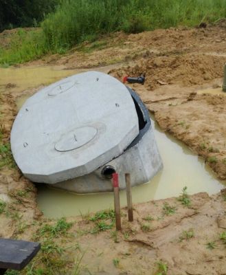 WW-0010
Photo Date:	6/2015
Photo Credit:	Jennifer Heller
Description:	What happens after a rain to a concrete tank that has not been filled with water prior

*2018 Photo Contest Winner for Wastewater Category
